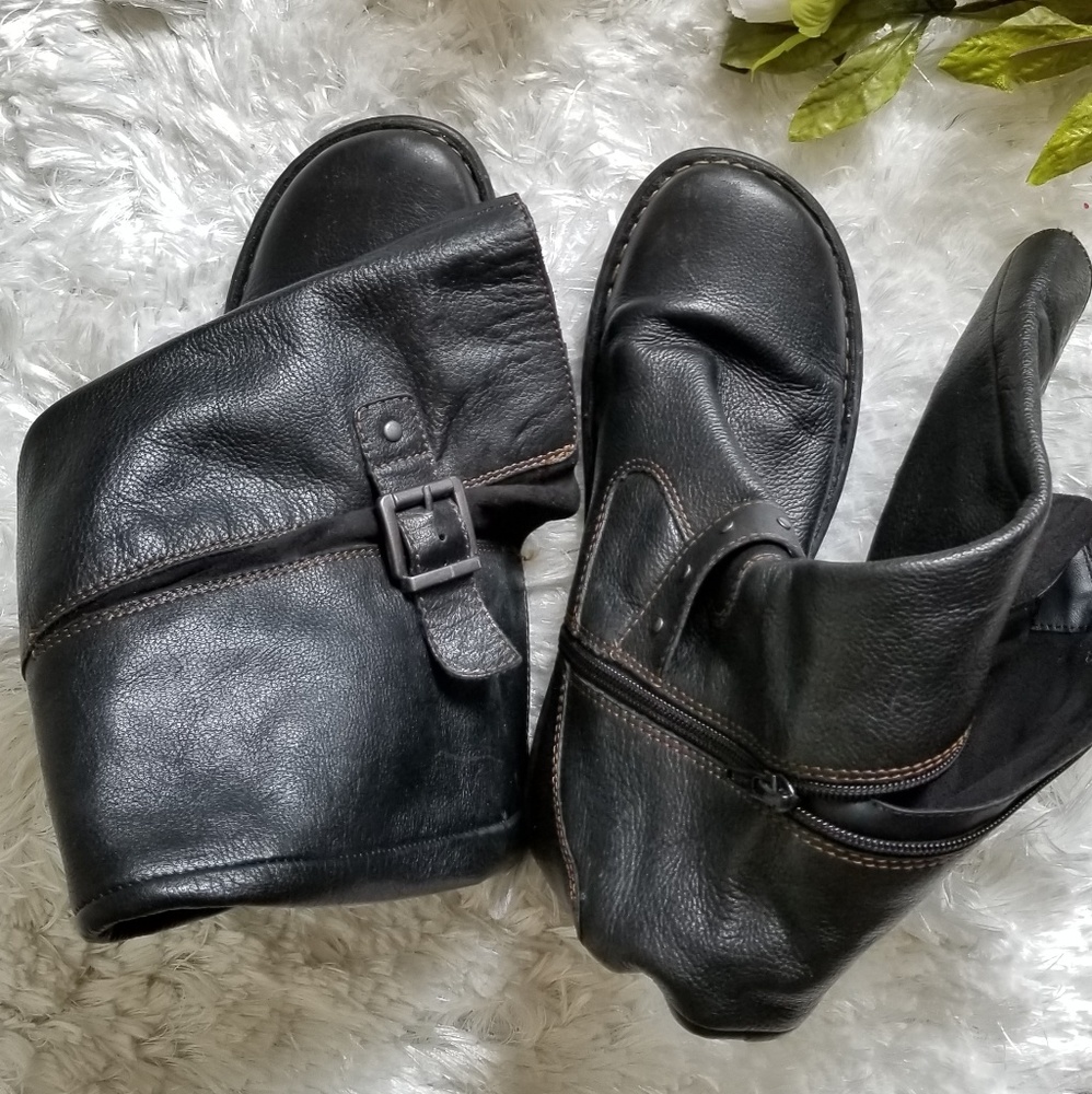 Boc leather boots